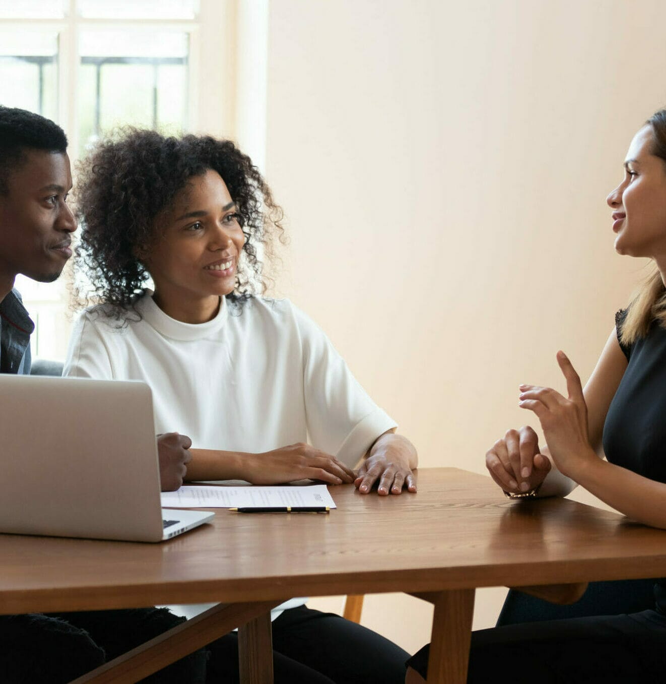 shutterstock_1687244482-scaled-e1694859314259.jpg?w=998&h=1024&scale